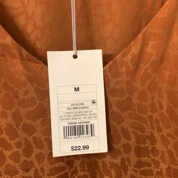 NWT A New Day animal print v-neck top puff sleeves Medium rust color - Picture 5 of 6